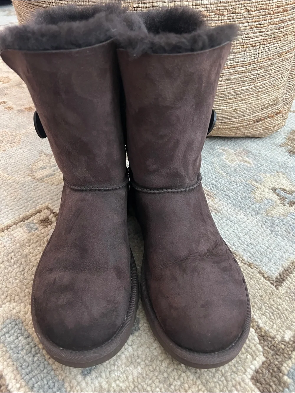 UGG short boot